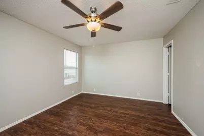 9628 Michelle Drive, Dallas, TX 75217 - Photo 11