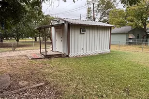 207 W Alabama Ave, Midlothian, TX 76065 - Photo 15