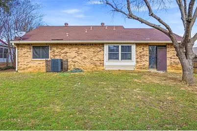 7728 Portman Avenue, Fort Worth, TX 76112 - Photo 23