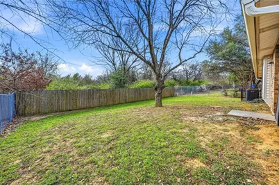 7728 Portman Avenue, Fort Worth, TX 76112 - Photo 21