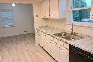 9815 Broken Bow Rd, Dallas, TX 75238 - Photo 5