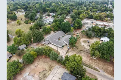 1905 E Price Street, Paris, TX 75460 - Photo 1