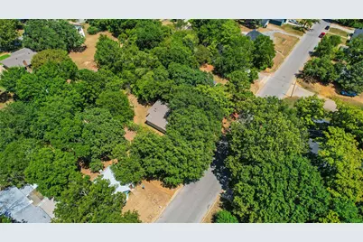 1011 W Hull Street, Denison, TX 75020 - Photo 5