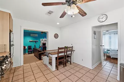 518 Red Bud Lane, Cockrell Hill, TX 75211 - Photo 31