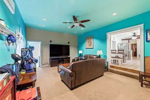 518 Red Bud Ln, Cockrell Hill, TX 75211 - Photo 31