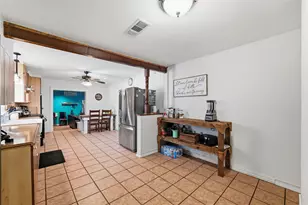 518 Red Bud Ln, Cockrell Hill, TX 75211 - Photo 35