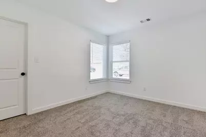 103 E Bond Street, Denison, TX 75021 - Photo 11