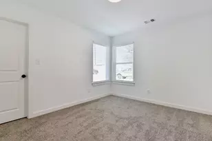 103 E Bond St, Denison, TX 75021 - Photo 11