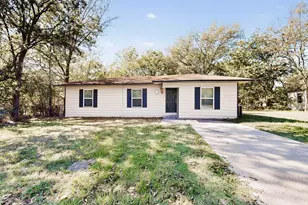 4602 4th St, Greenville, TX 75401 - Photo 1