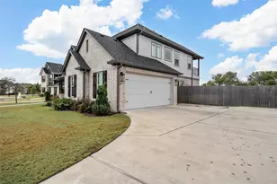 10281 Creekside Ln, Waco, TX 76712 - Photo 3