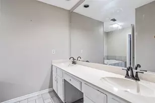 1718 St James Dr, Carrollton, TX 75007 - Photo 21