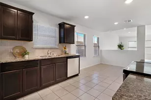 914 Decker Dr, Fate, TX 75189 - Photo 7