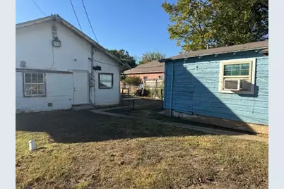 2206 Chestnut Avenue, Fort Worth, TX 76164 - Photo 5