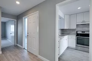 12554 Burninglog Ln, Dallas, TX 75243 - Photo 3