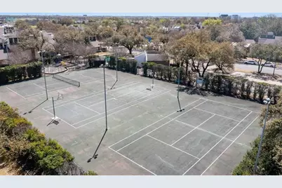 12554 Burninglog Lane, Dallas, TX 75243 - Photo 21