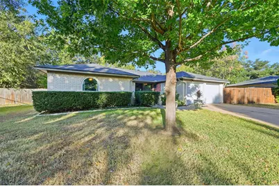 404 Ferenz Court, Crowley, TX 76036 - Photo 7