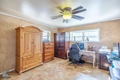 48 Poverty Point Cr, Abilene, TX 79601 - Photo 17