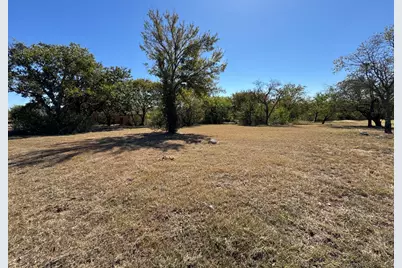 1036 Mallard Pointe Drive, Grand Prairie, TX 75104 - Photo 17