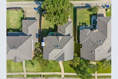 2115 Alto Avenue, Carrollton, TX 75007 - Photo 33