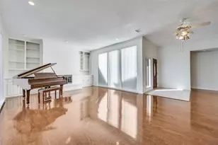 3235 Stonehenge Ln, Carrollton, TX 75006 - Photo 11