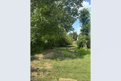 611 Dr Martin Luther King Jr Blvd, Waxahachie, TX 75165 - Photo 1