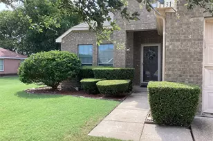 1731 Katrina Ln, Lancaster, TX 75134 - Photo 3