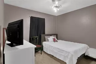 917 Springhill Dr, Burleson, TX 76028 - Photo 13