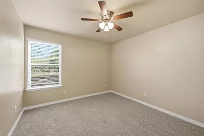 728 W Walker Street, Denison, TX 75020 - Photo 13