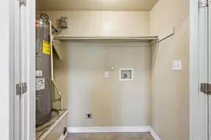 728 W Walker St, Denison, TX 75020 - Photo 9