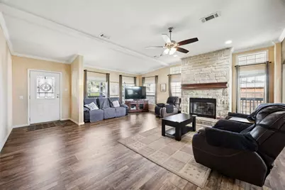 113 Draper Drive, Springtown, TX 76082 - Photo 5