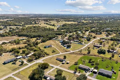 113 Draper Drive, Springtown, TX 76082 - Photo 37