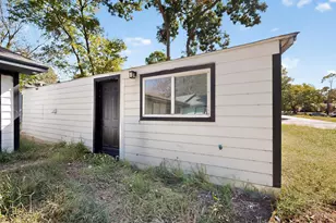 631 Baker St, Denison, TX 75020 - Photo 31