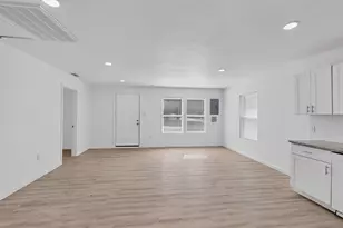 631 Baker St, Denison, TX 75020 - Photo 9