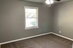 721 Barbara St, Athens, TX 75751 - Photo 11