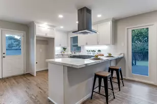 10115 Lanshire Dr, Dallas, TX 75238 - Photo 9