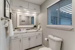 10115 Lanshire Dr, Dallas, TX 75238 - Photo 17