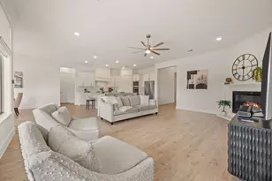 12721 Frio Springs Dr, Fort Worth, TX 76052 - Photo 11