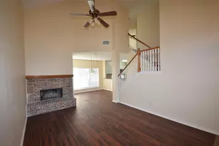 2201 Ashwood Ct, Carrollton, TX 75006 - Photo 5