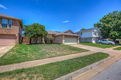 8533 Brushy Creek Trail, Fort Worth, TX 76118 - Photo 3