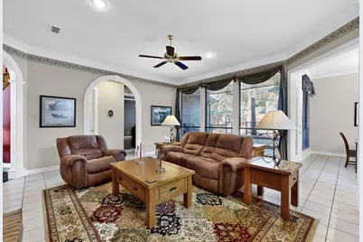 2115 Royal Dominion Court, Arlington, TX 76006 - Photo 17