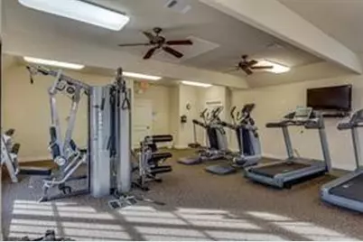 566 Rockingham Drive, Irving, TX 75063 - Photo 19