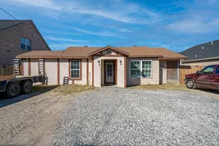 4115 S Peachtree Rd, Balch Springs, TX 75180 - Photo 1