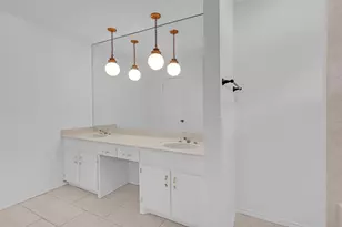 1601 Meadowlane Terrace, Fort Worth, TX 76112 - Photo 23