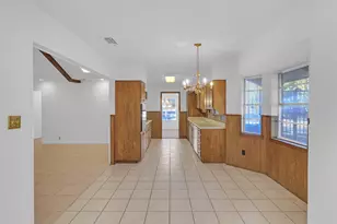 1601 Meadowlane Terrace, Fort Worth, TX 76112 - Photo 17