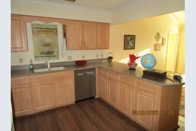 7100 Canterbury Drive, Waco, TX 76712 - Photo 3