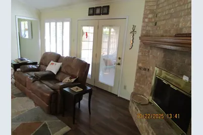 7100 Canterbury Drive, Waco, TX 76712 - Photo 3