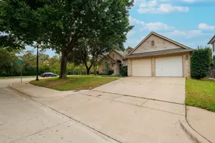 3509 Stone Creek Ln S, Fort Worth, TX 76137 - Photo 3