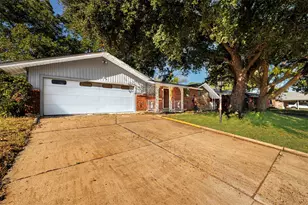 4557 Dee Ln, Haltom City, TX 76117 - Photo 27