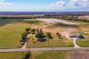 286 S Baese Rd, Elm Mott, TX 76640 - Photo 23