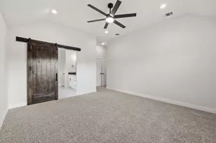 102 Maverick Trl, Valley View, TX 76272 - Photo 17